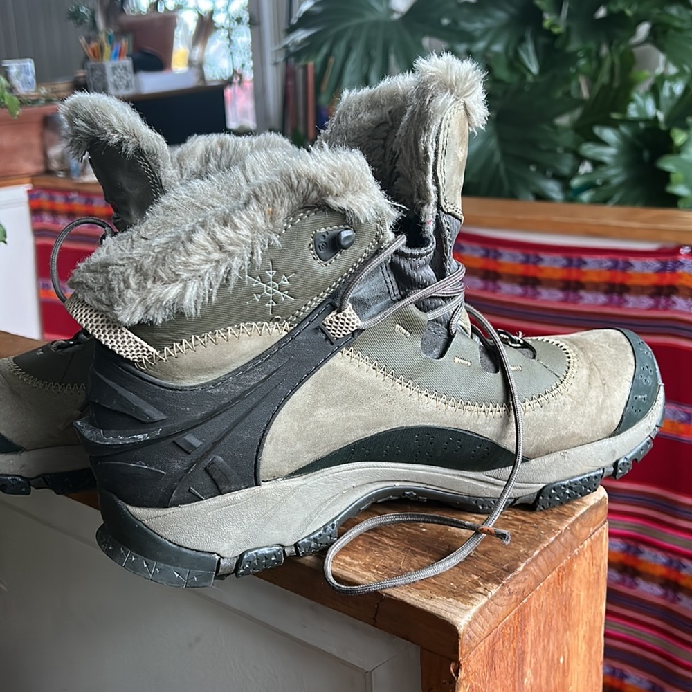 MERREL • WINTER BOOTS insulated for warmth and comfort - Picture 10 of 14